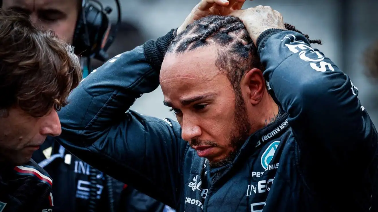 Lewis Hamilton in China, F1 starting grid.