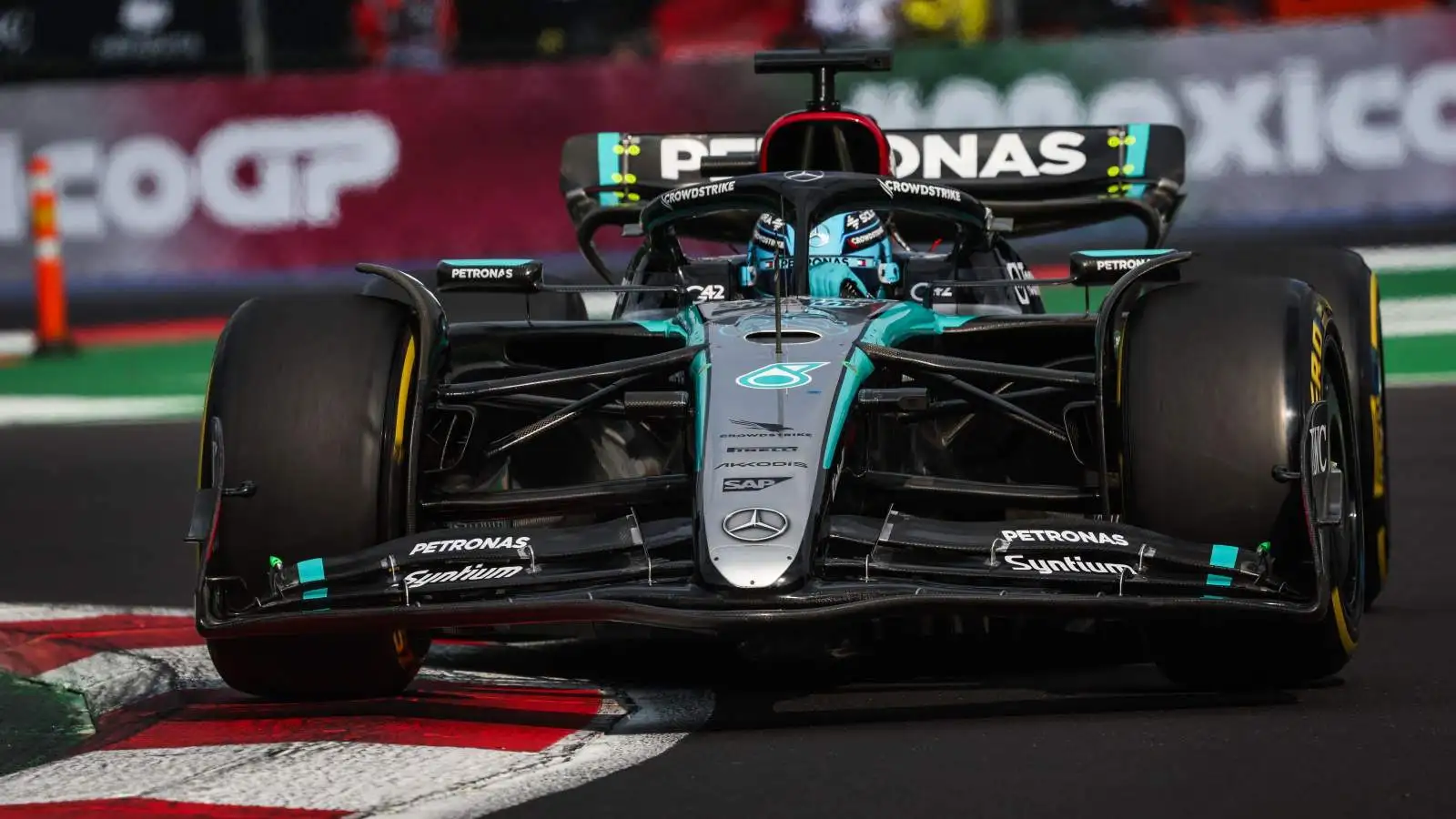 George Russell reveals just one driver against F1 racing rule changes