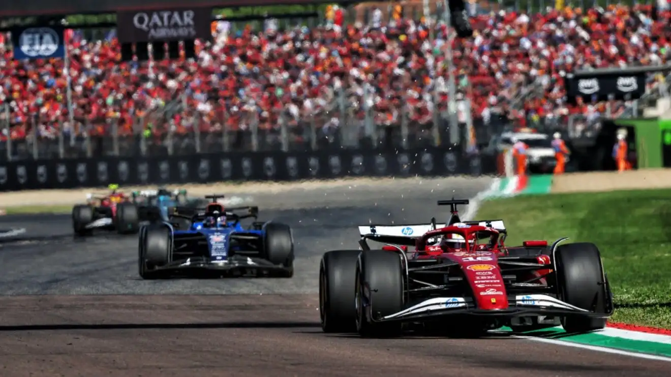 Charles Leclerc-Alex Albon duel at Tamburello: race stewards would have penalized the Ferrari driver