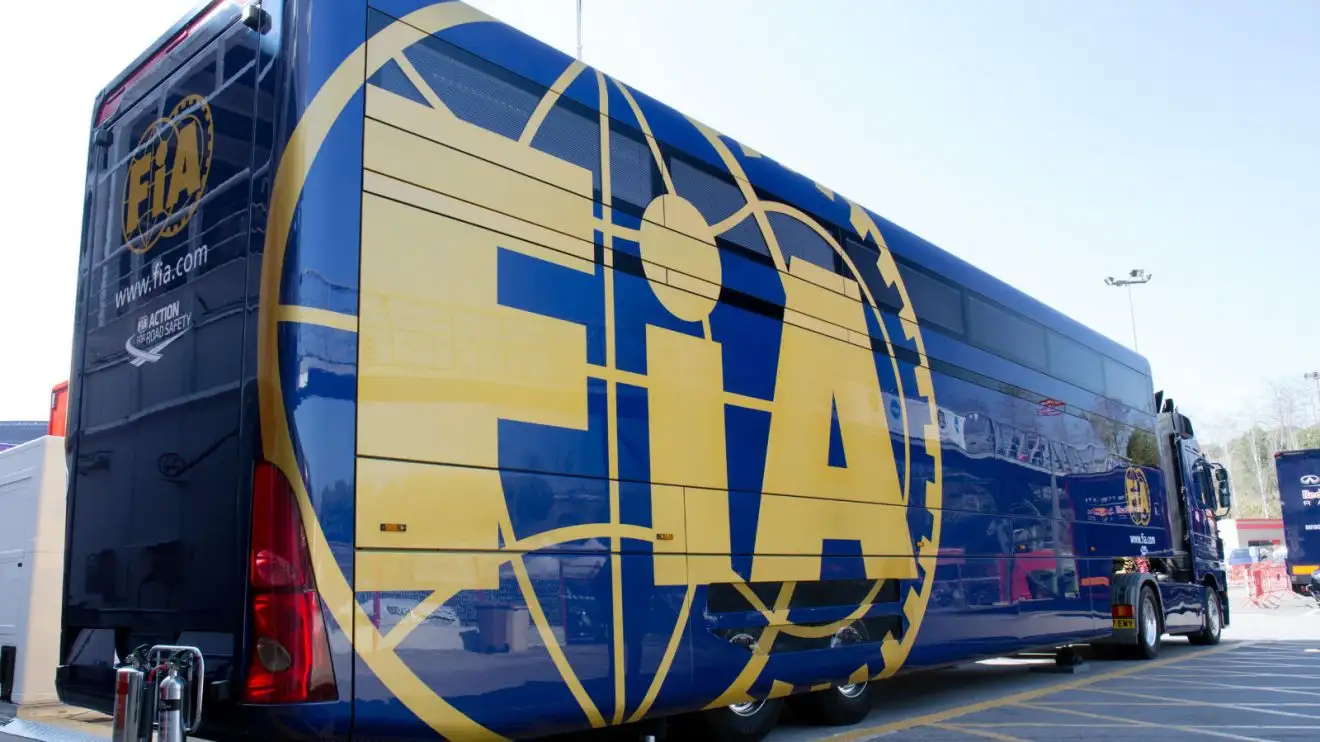O que são as Diretrizes Técnicas da FIA e por que elas influenciam tanto a F1 moderna