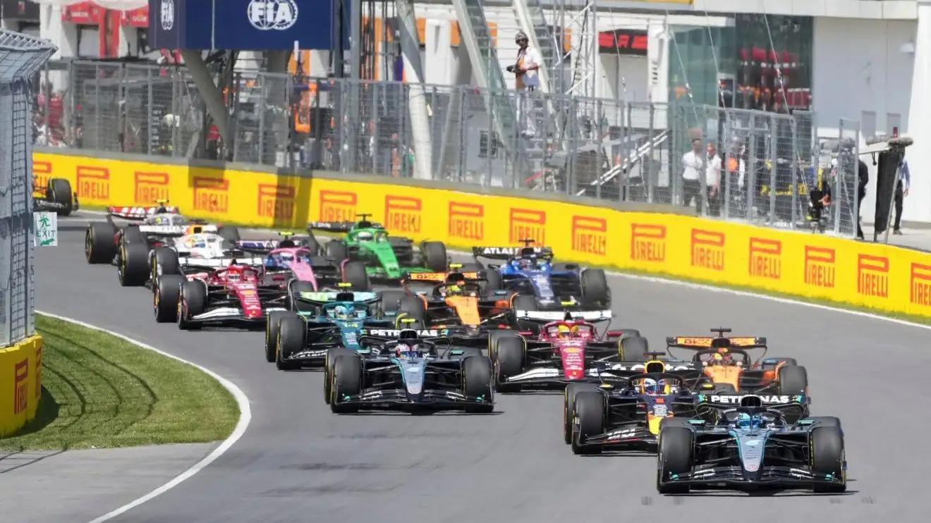 F1 COSMOS | Russell wins Canadian GP as McLaren drivers collide