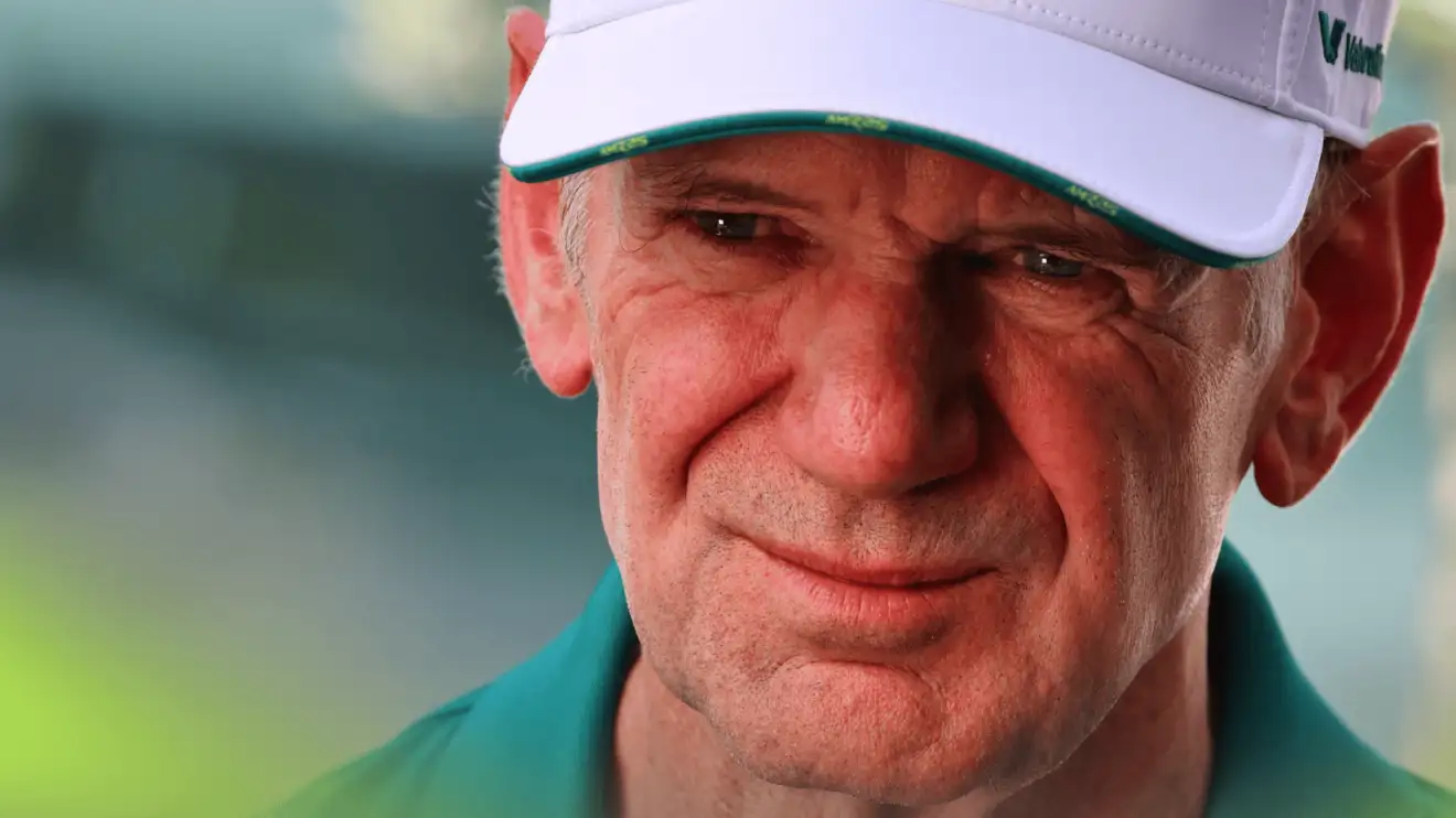 エイドリアン・ニューイ設計のアストンマーティンAMR26、重要なサスペンション選択を明らかに