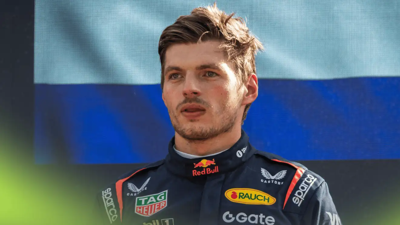 Verstappen confirma que cumplirá su contrato con Red Bull hasta 2028, lamenta la salida de Marko
