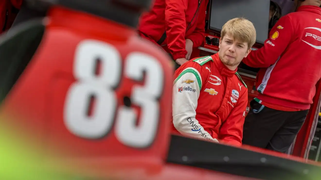 Robert Shwartzman disipa los rumores de descontento en IndyCar: "Ofensivos y falsos"