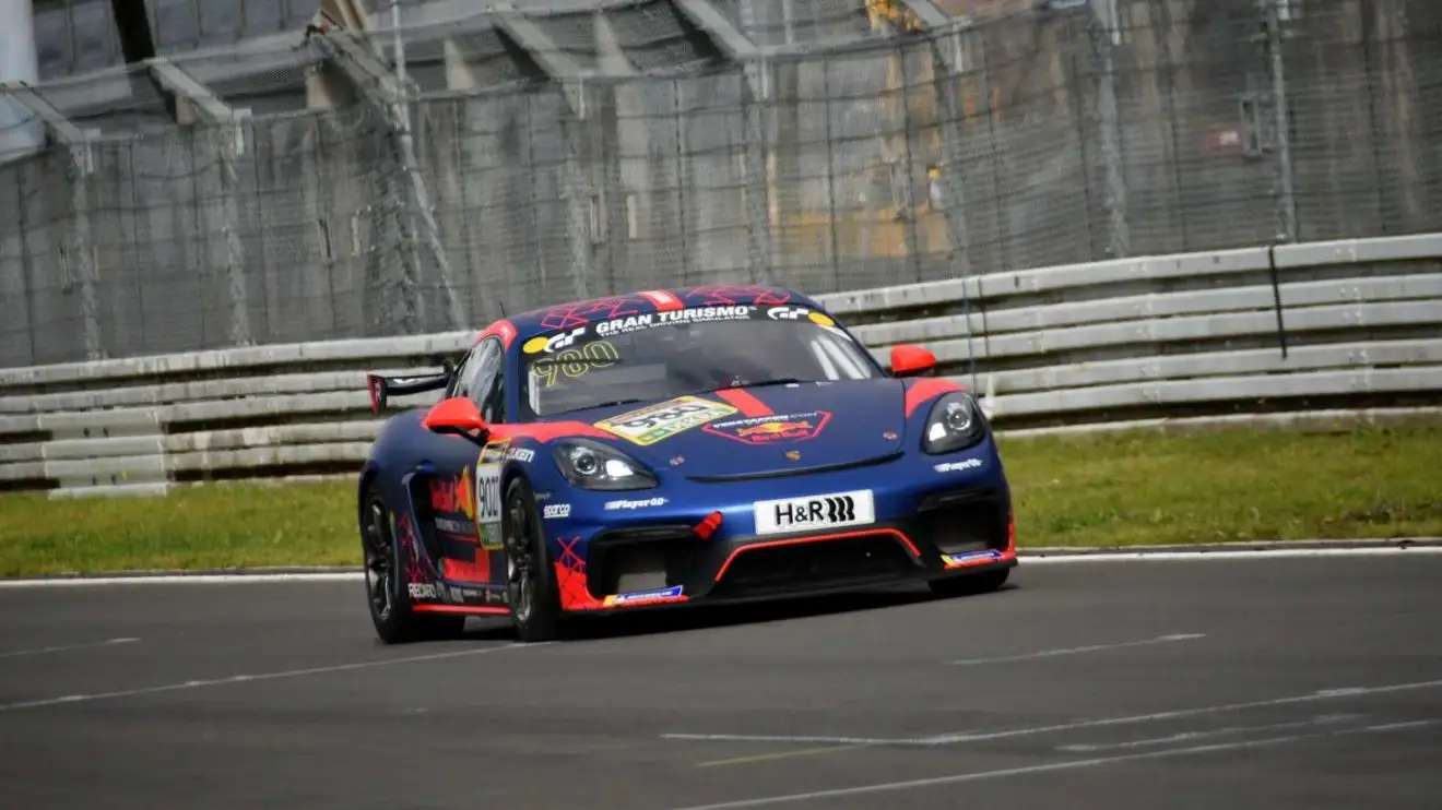 F1: Debutto di Verstappen al Nürburgring, Annullata Penalità a Sainz e Altri Aggiornamenti Chiave