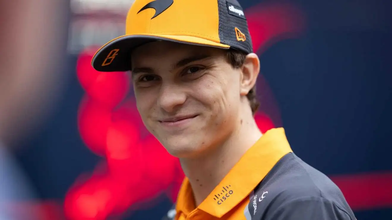 オスカー・ピアストリ、マクラーレンの躍進に手応え – 2025年タイトルへの野心を表明