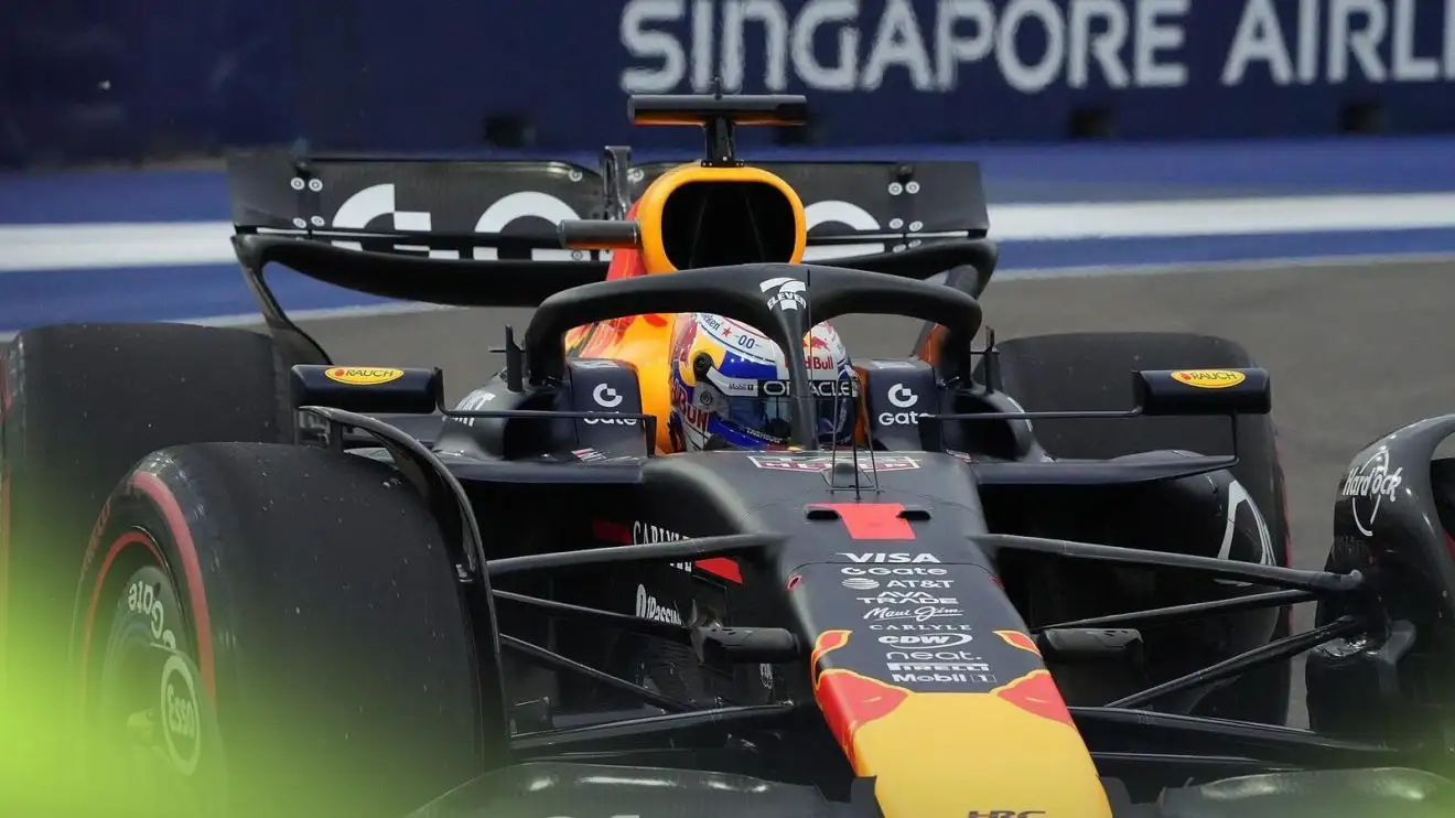 フェルスタッペン、シンガポールGPフリー走行トップも僅差。ハミルトンは審議対象に