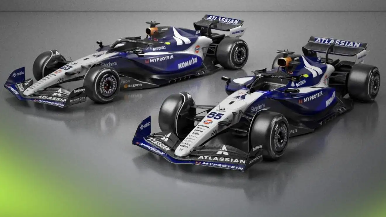 威廉姆斯F1亮相复古涂装致敬2002赛季