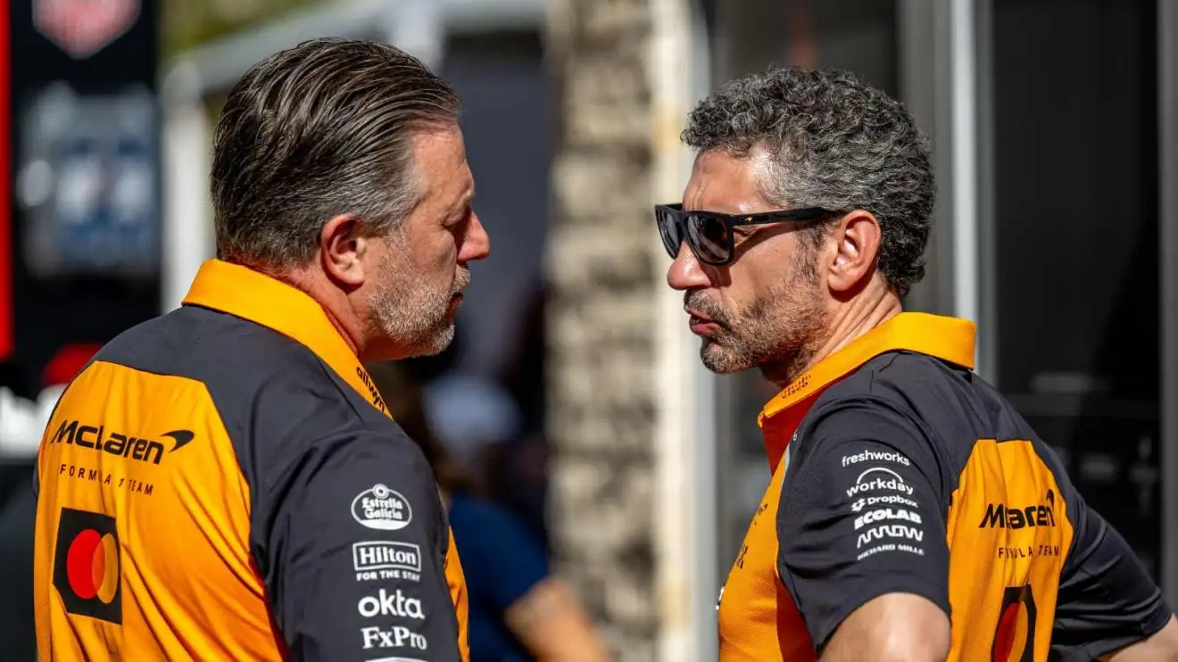 McLaren Affronta l'Improbabile Sfida Titolo di Verstappen tra Battaglie Interne