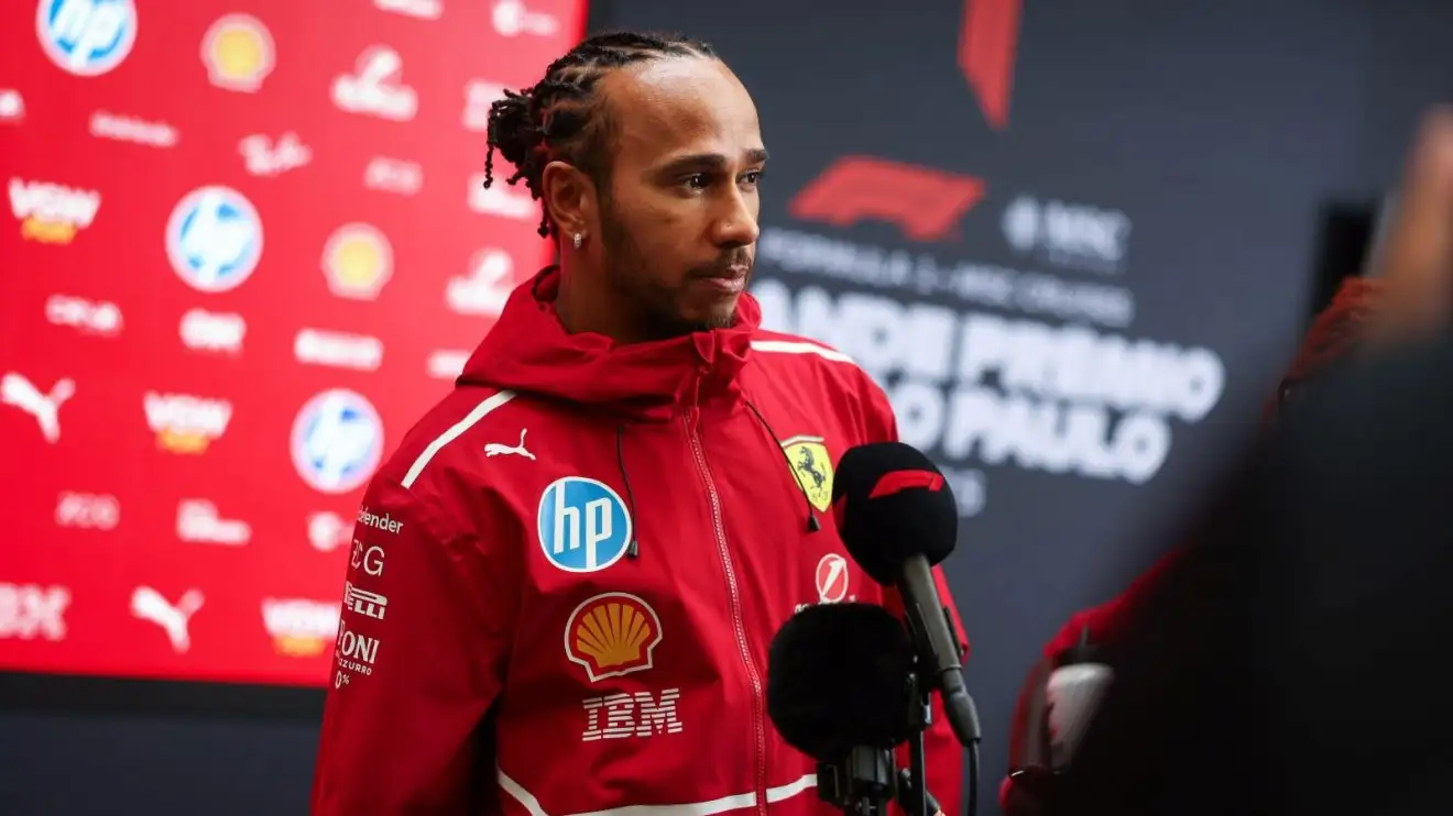 Lewis Hamilton cuestiona el 'secretismo' de los comisarios de la FIA tras una penalización en México