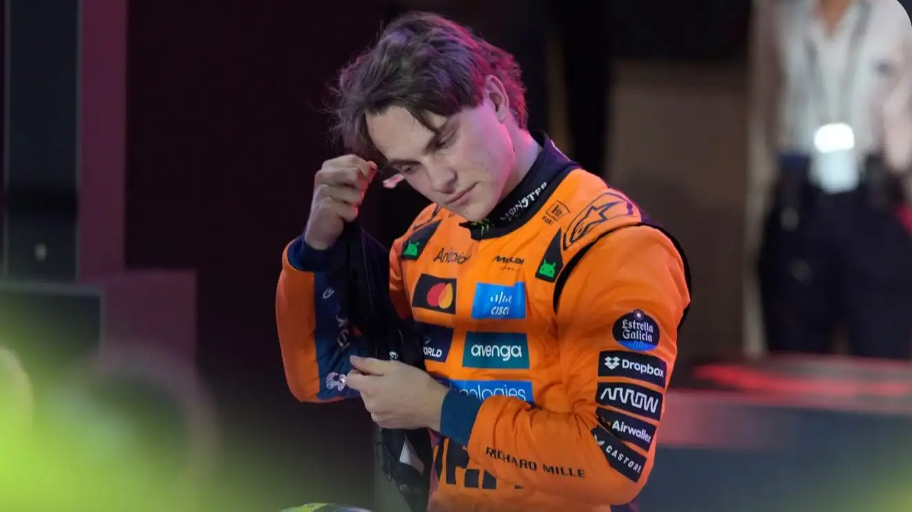 Piastri Secures Pole for Qatar Grand Prix Sprint as Verstappen Struggles