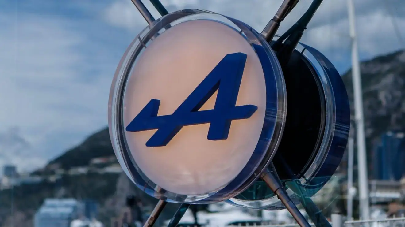 アルピーヌ、A526にメルセデスPUを搭載し初始動。2026年に向けた重要なマイルストーン達成