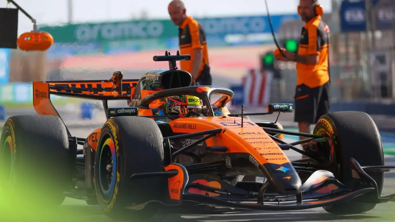 Piastri chiude le speculazioni sul 'sabotaggio' della McLaren e conferma la revisione delle regole del team per il 2026