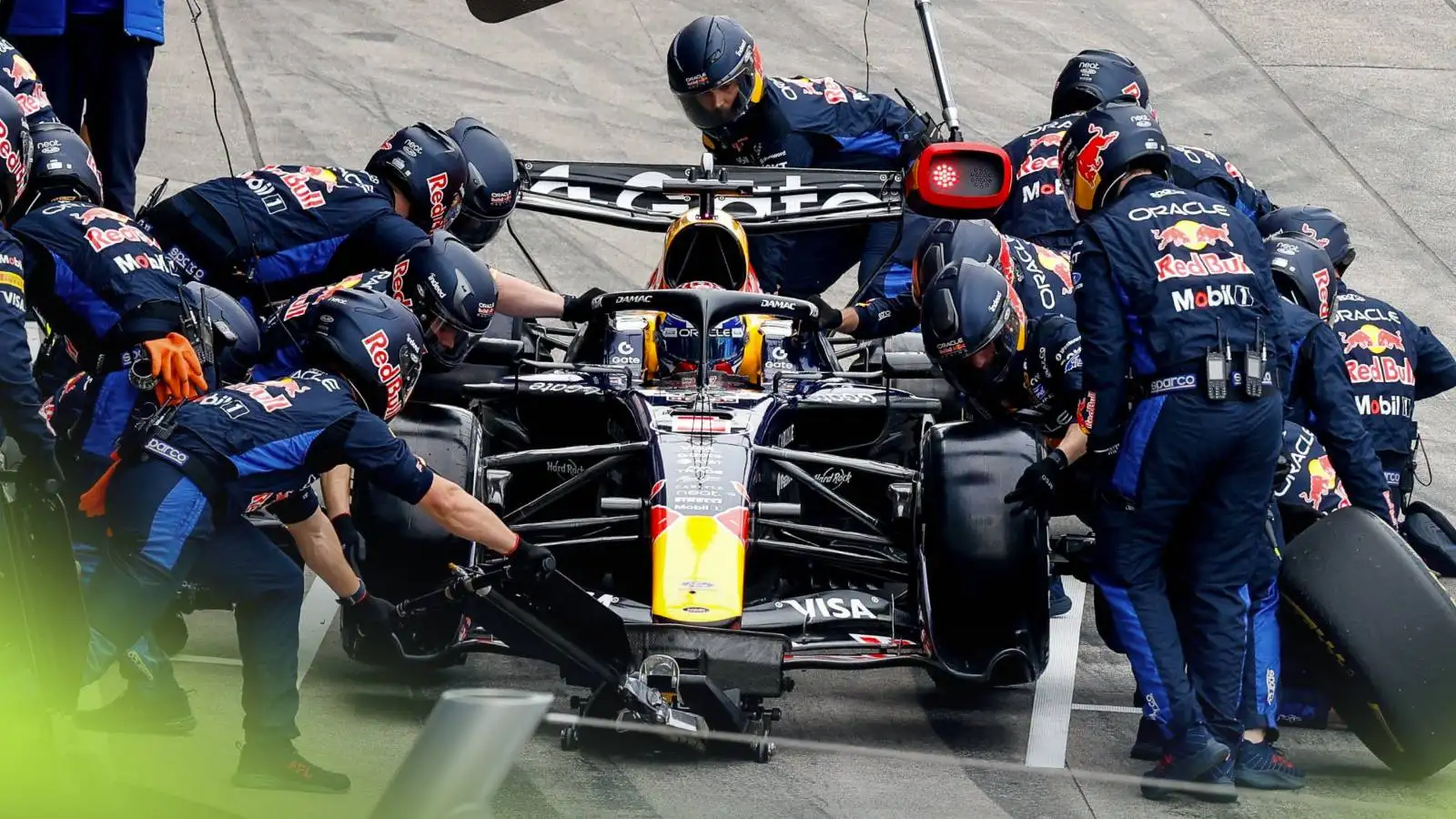Red Bull makes surprise technical changes as Mekies raids Racing Bulls