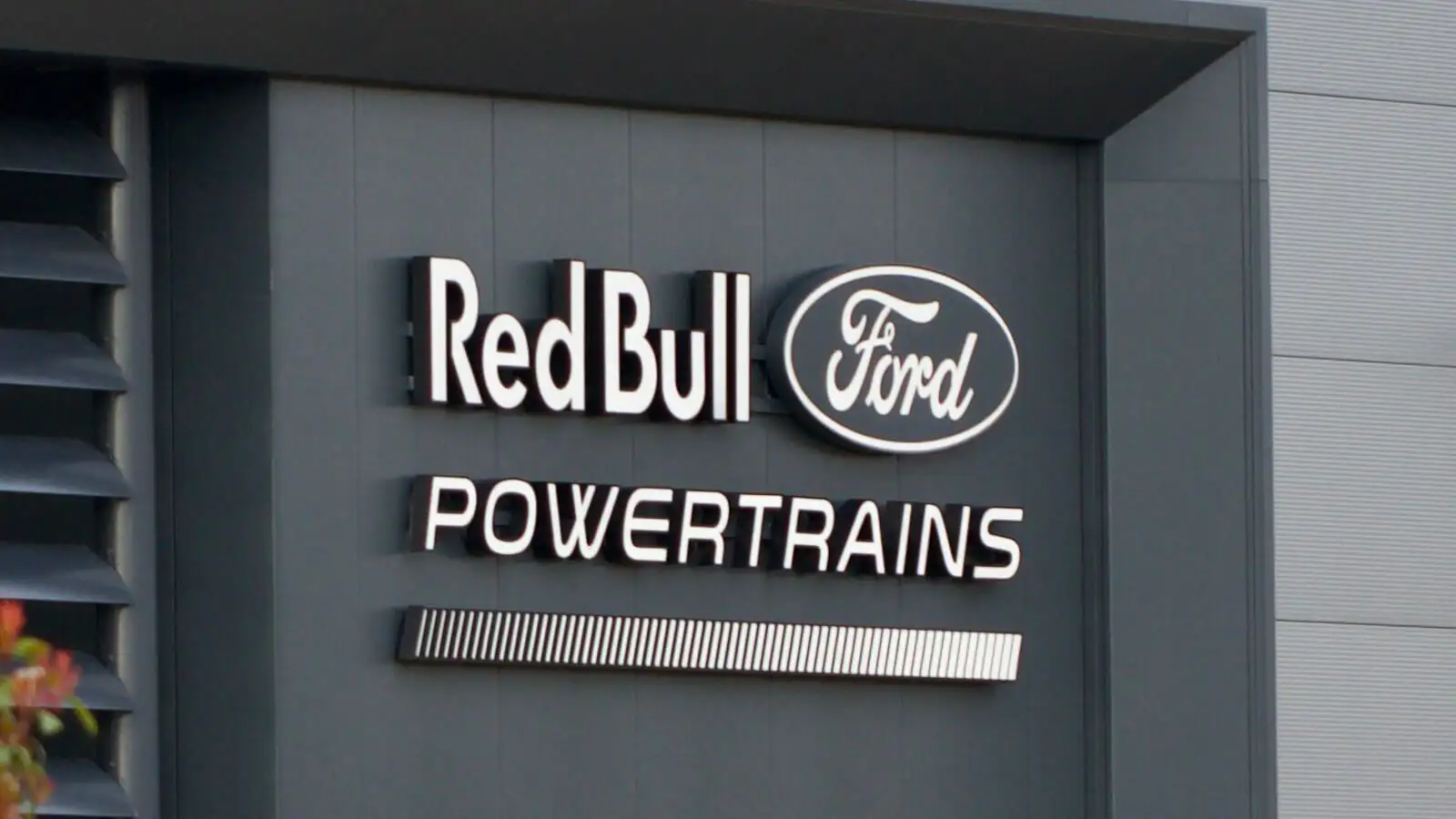 Red Bull welcomes V8 return as FIA forces engine shake-up timeline