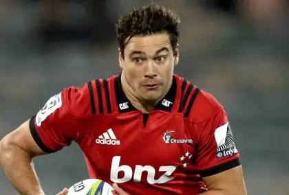 Six-try Crusaders too strong for Highlanders