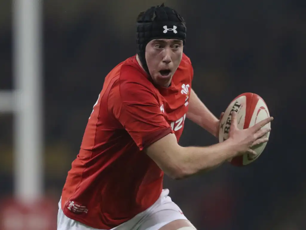 Wales lock Adam Beard has appendix removed