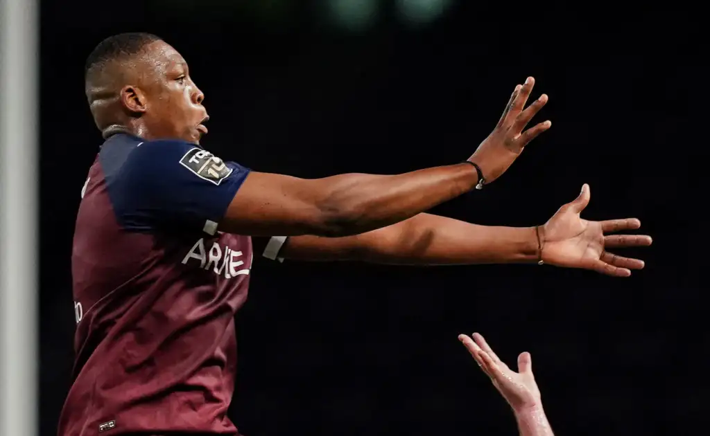 Top 14: Cracks in Bordeaux widen as Cameron Woki threatens to quit