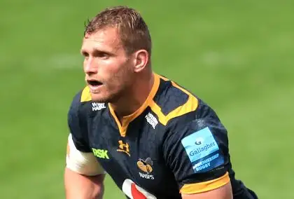 Four-week suspension for Wasps’ Brad Shields