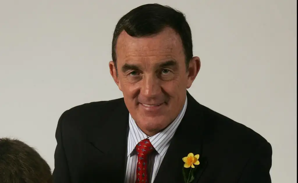 Phil Bennett: Former Wales and British & Irish Lions fly-half dies aged 73