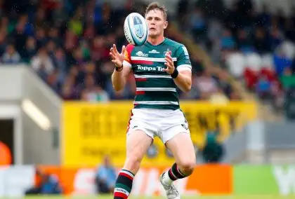 Premiership: Leicester Tigers down Saints while Worcester, Bristol and Saracens win
