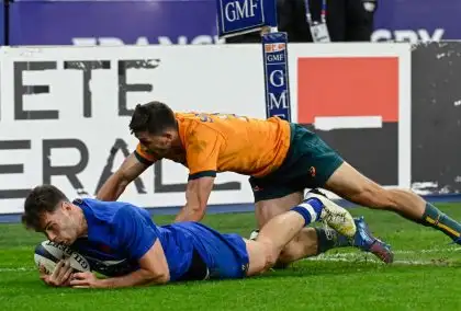 WATCH: Damian Penaud wins it for France with a magnificent late try against the Wallabies