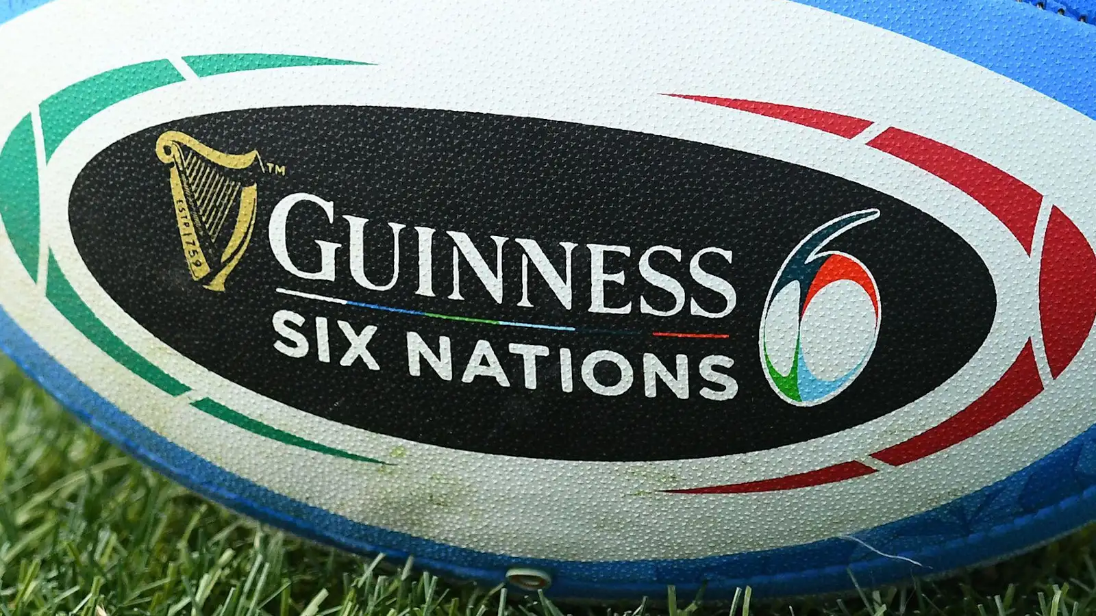 Italy ball in Six Nations