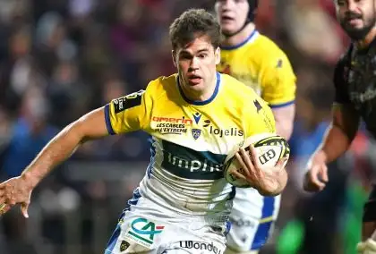 Challenge Cup: Damian Penaud double sees Clermont past Bristol Bears while Scarlets get better of Brive