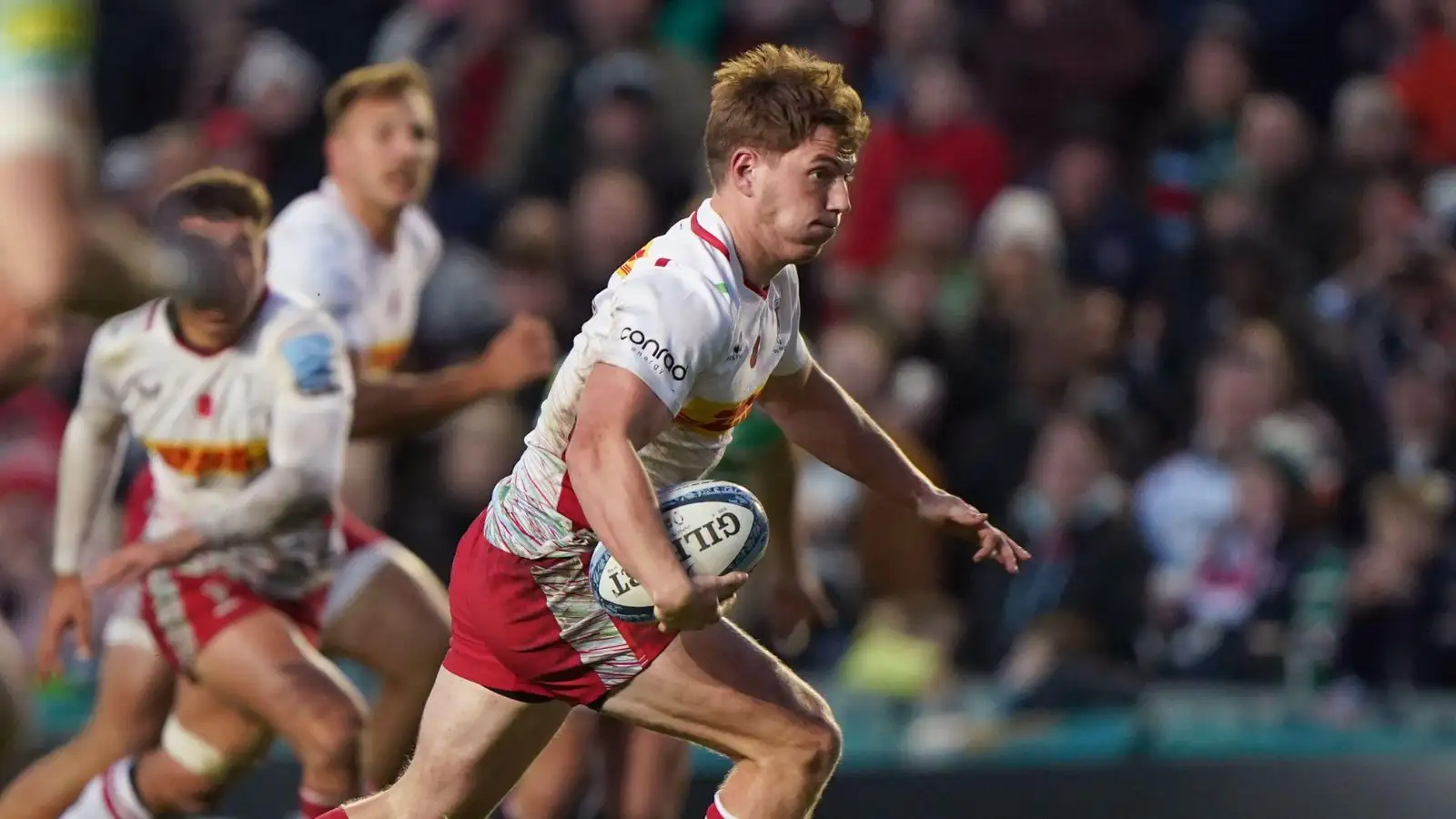 Harlequins' Will Porter breaks through to score a try during the Gallagher Premiership match at the Mattioli Woods Welford Road Stadium