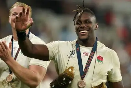 Maro Itoje seeks million-pound package in France after 50% pay cut offer – report