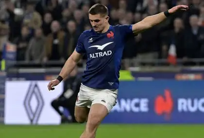 Thomas Ramos’ clutch kick sees France edge England in seven-try Six Nations thriller
