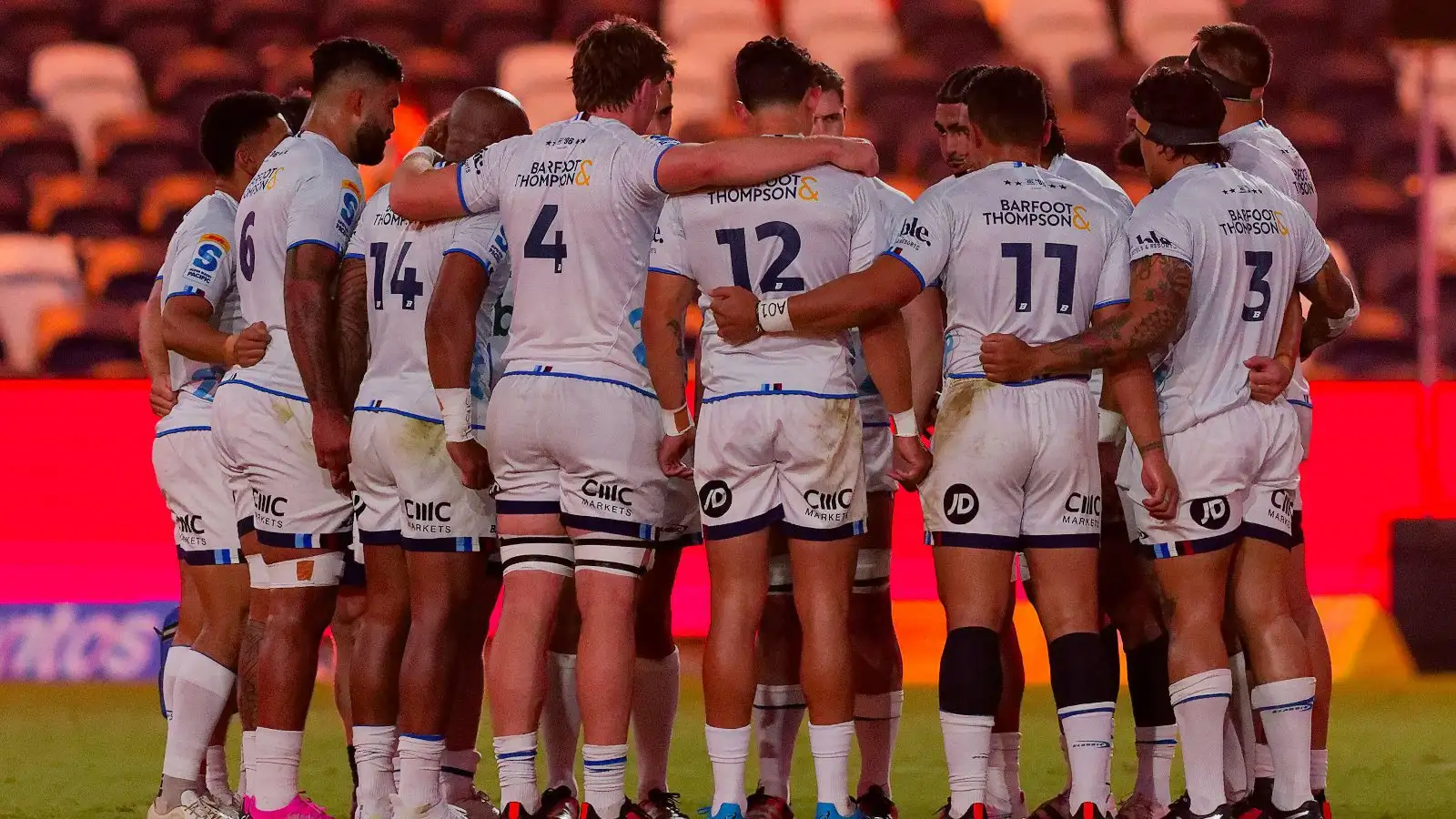Blues huddle Super Rugby Pacific 2024 - Alamy.jpg