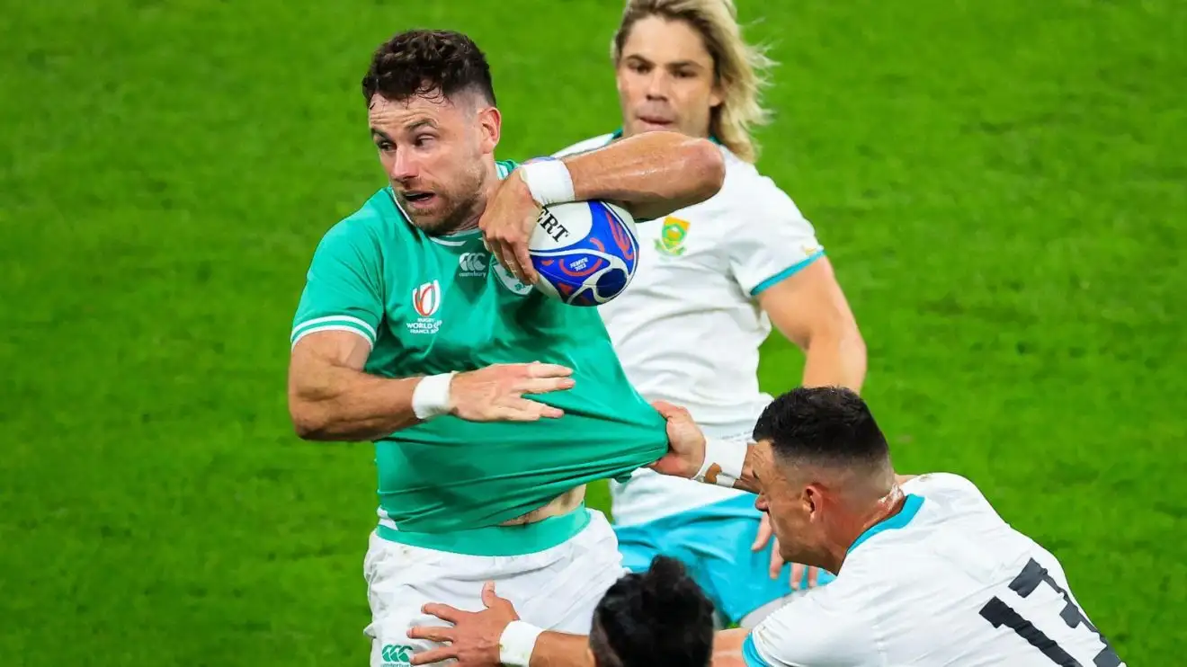 Hugo Keenan of Ireland and Jesse Kriel of South Africa during the Rugby World Cup.