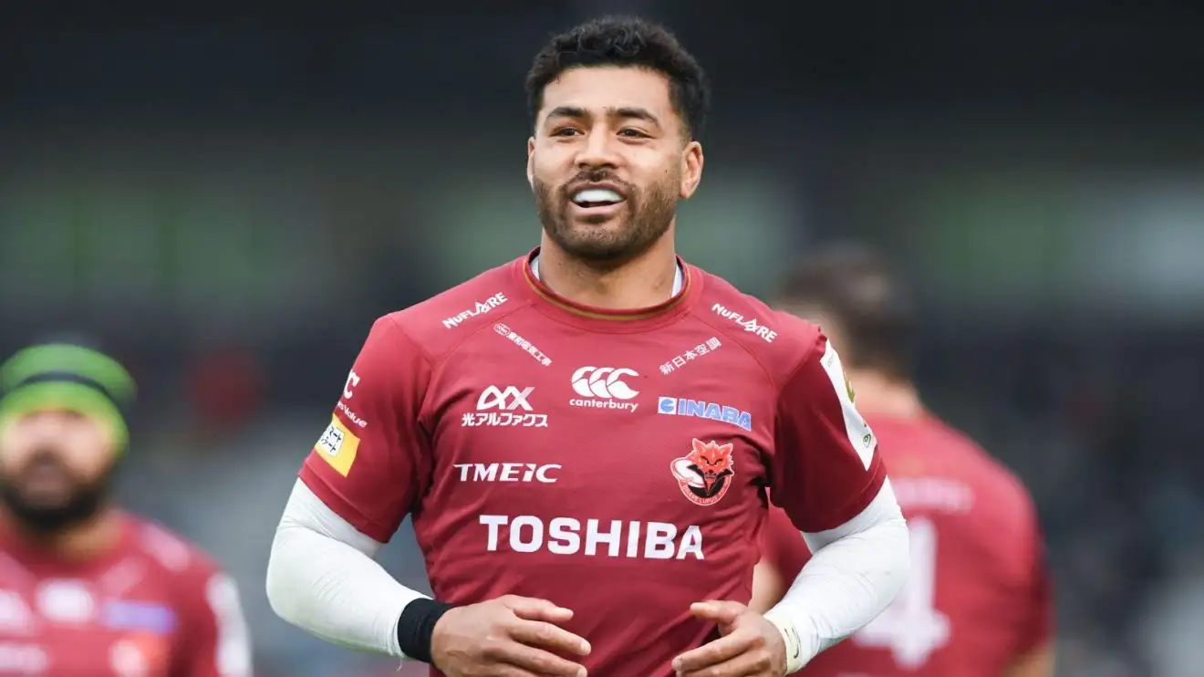 Richie Mo'unga in action for Toshiba Brave Lupus Tokyo during the 2025 Japan League One season