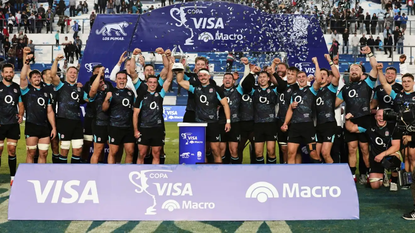 Inglaterra celebra la serie ganada 2-0 ante Argentina.