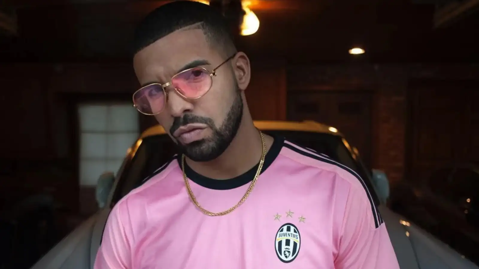 9 times Drake has been pictured in football kits: Barca, Liverpool, Man Utd…