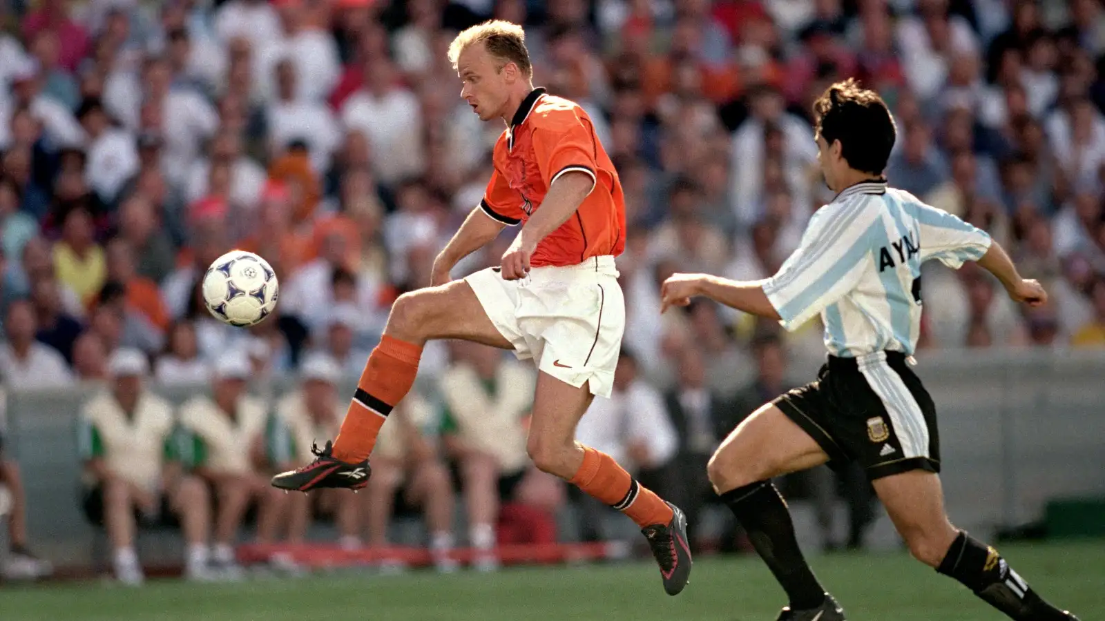 A forensic analysis of Messi and Bergkamp’s World Cup wonder goals
