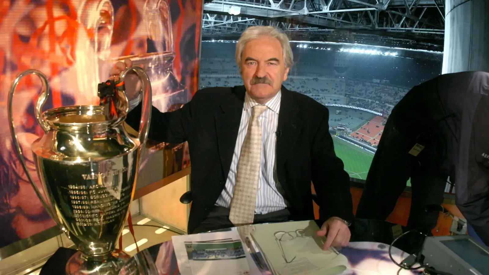 ‘Shouldn’t you be at work?’ 5 times Des Lynam was just wonderful