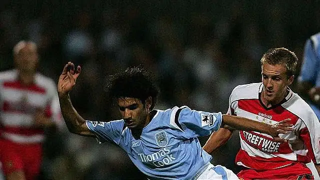 The strange story of the Qatari youngster signed by Man Utd – & City