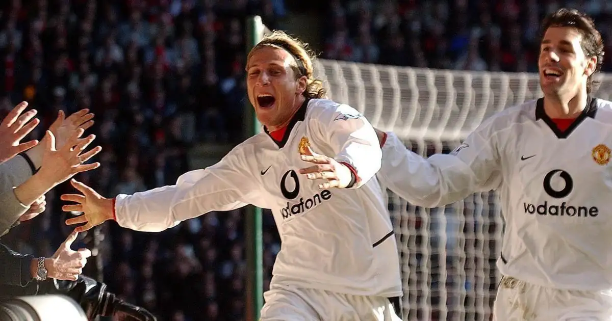 How Diego Forlan fought to become a Manchester United cult hero
