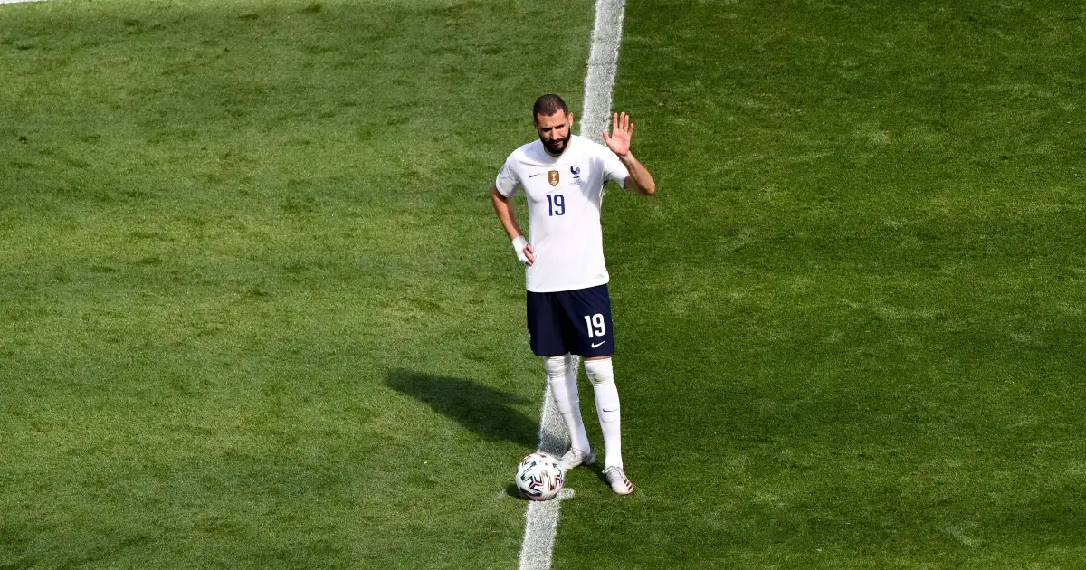 Watch: Karim Benzema misses golden chance after gorgeous Mbappe flick