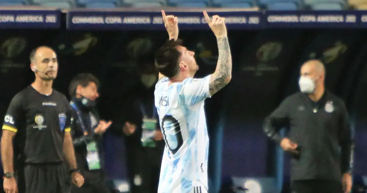 Watch: Lionel Messi gets clobbered by coach in Argentina’s Copa celebrations