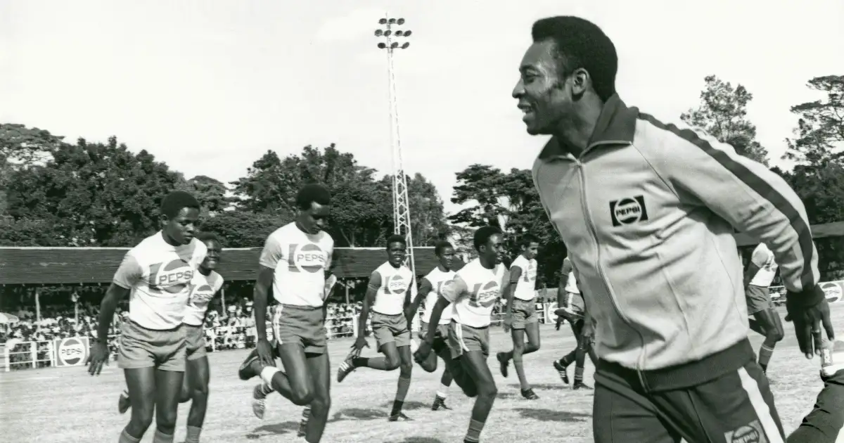 The day Pele escaped a coup in Nigeria by pretending to be a pilot