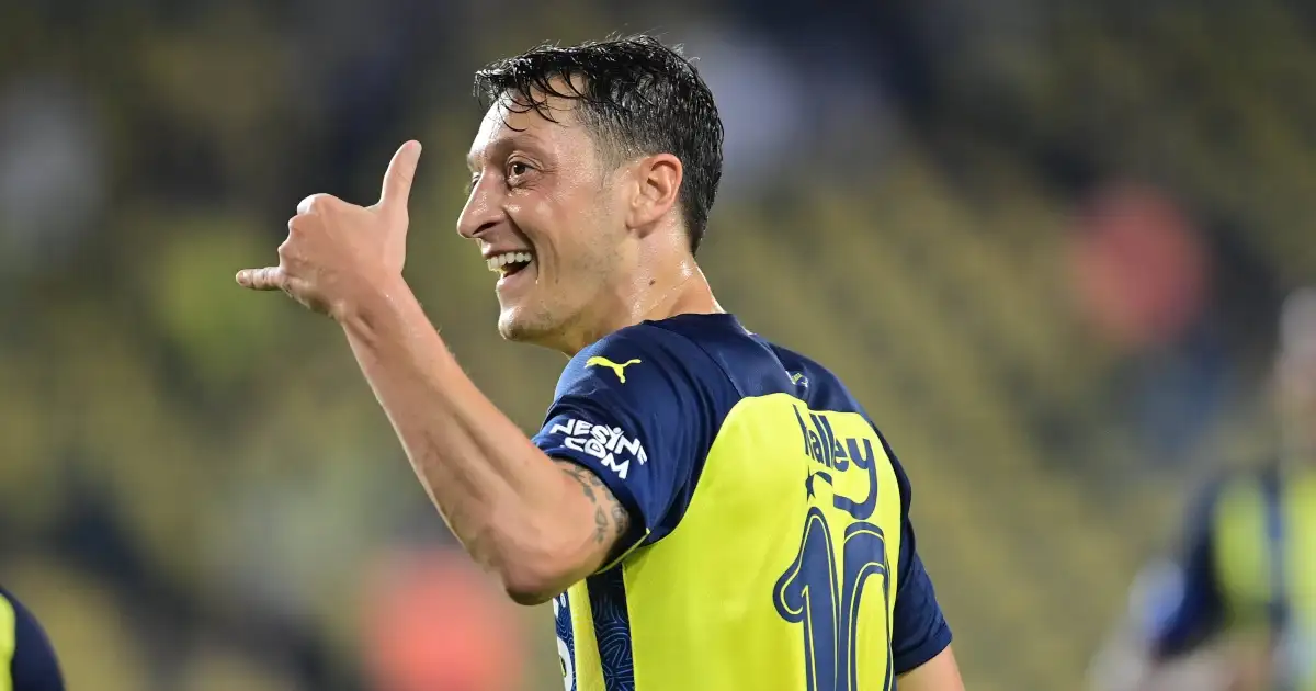 Watch: Ex-Arsenal star Mesut Ozil scores crucial goal in Istanbul derby