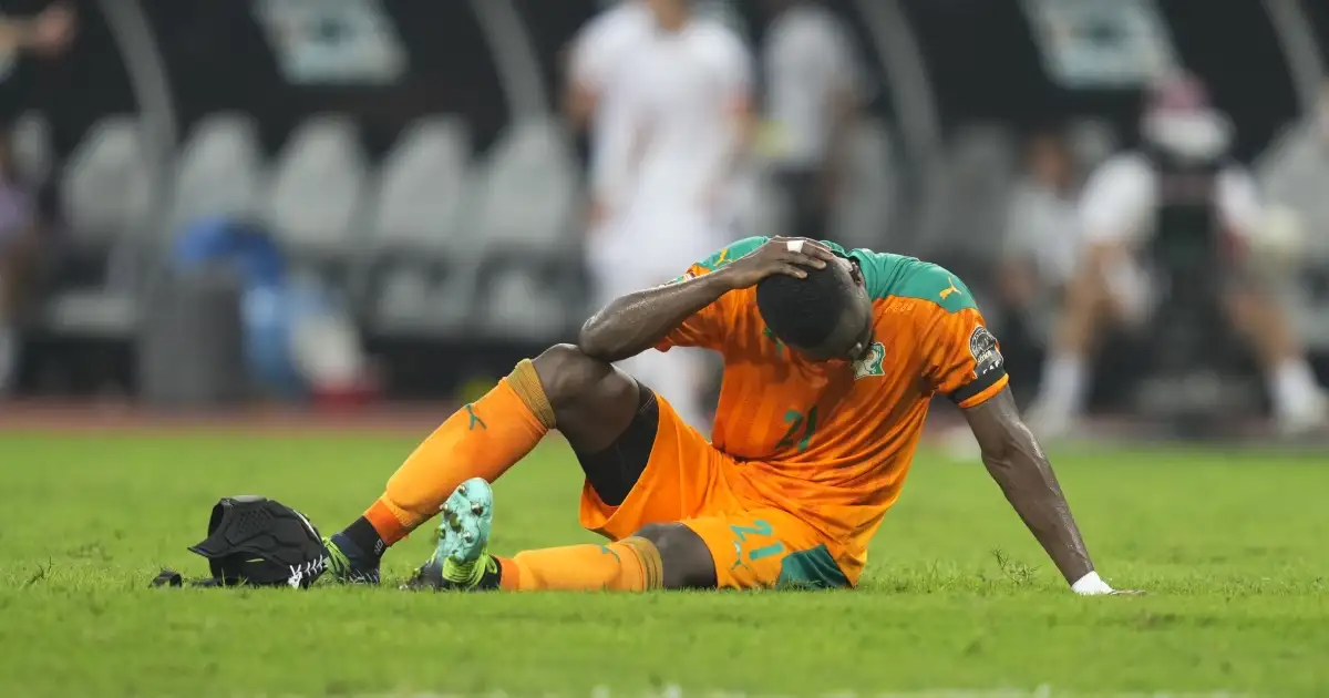 Watch: Man Utd’s Eric Bailly misses insanely casual pen at AFCON