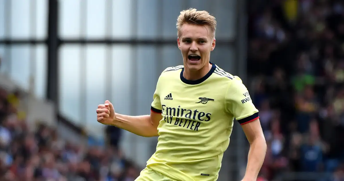 Watch: Martin Odegaard pulls off dummy in impressive Arsenal move