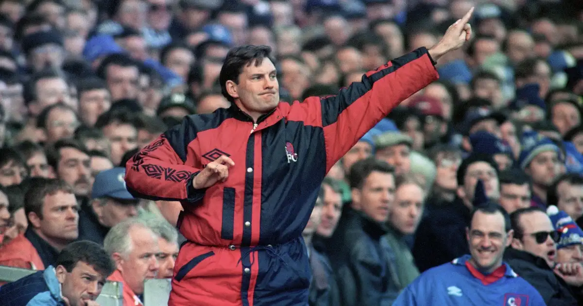 CHELSEA MANAGER GLENN HODDLE REACTS AFTER HIS TEAM SCORED THEIR 2ND GOAL DURING THE FA CUP SEMI-FINAL AGAINST LUTON TOWN AT WEMBLEY STADIUM, IN LONDON.