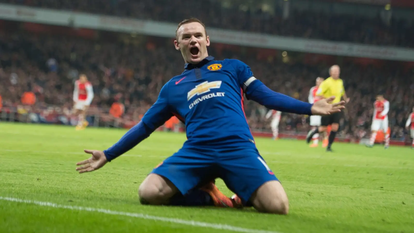 Wayne Rooney celebrates scoring for Manchester United during their Premier League match against Arsenal at Emirates Stadium, London, November 2014.