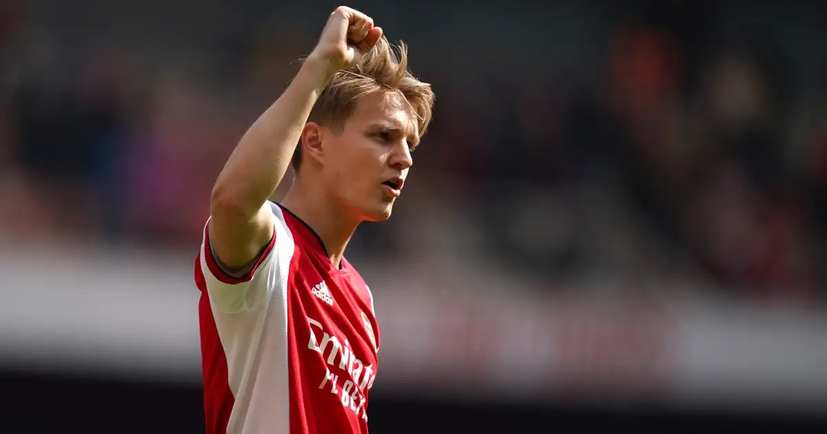 Watch: Odegaard pulls off insane backheel through ball vs Man Utd