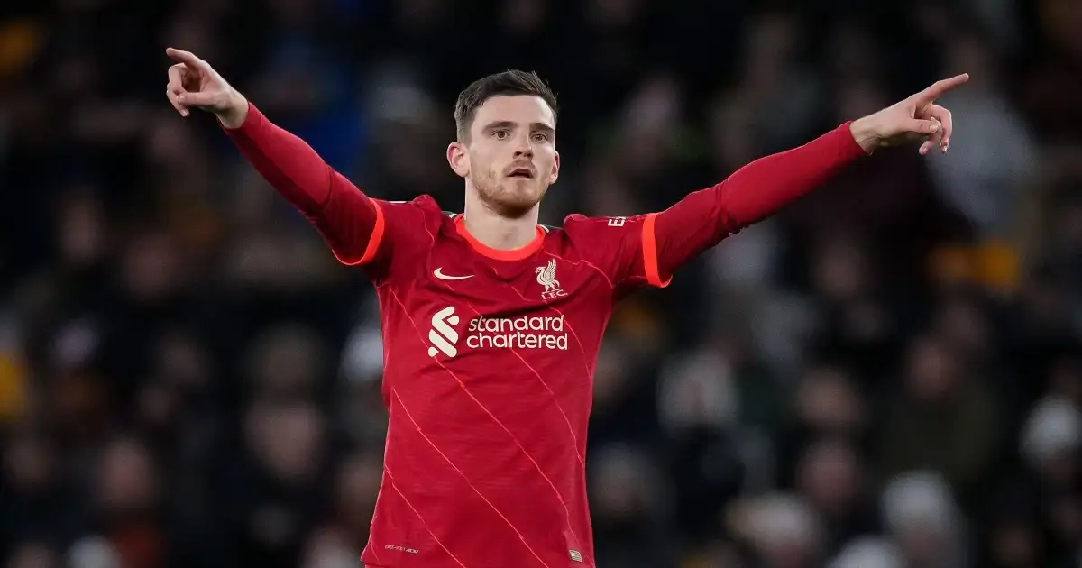 Watch: Does Andrew Robertson get elbowed by assistant referee?